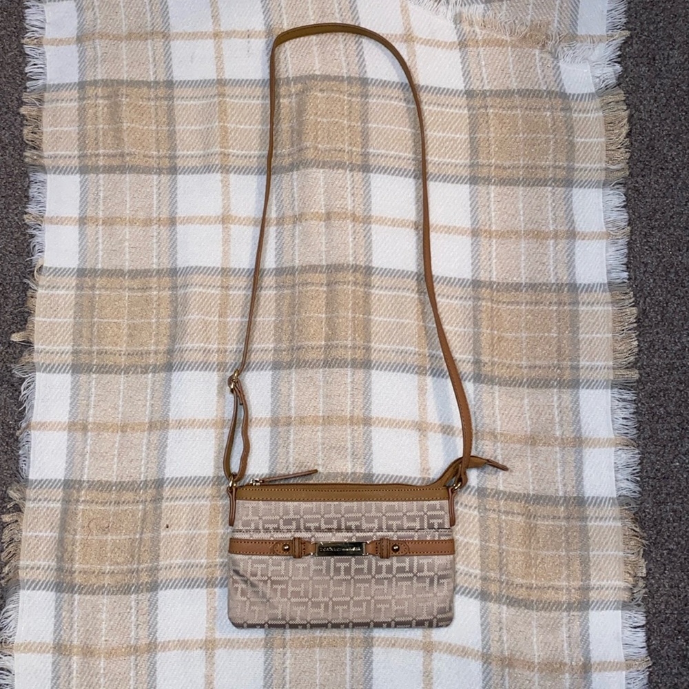 Tommy Hilfiger crossbody bag